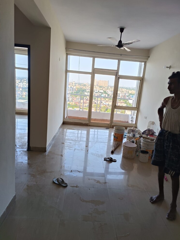 Room, nimbus-express-park-view 3 Bedroom 1267 Sq.Ft. Apartment In Chi V Greater Noida Greater Noida 8923434