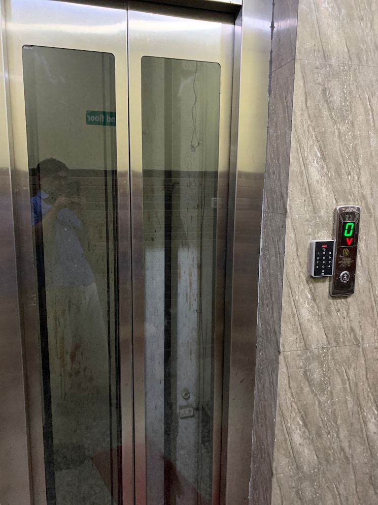 undefined, jogabai extension 3 Bedroom 95 Sq.Yd. Apartment In Jogabai Extension Delhi 8923179