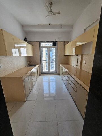Kitchen in 2.5 BHK Apartment at Sheth Avalon, Laxmi Nagar – for Rent