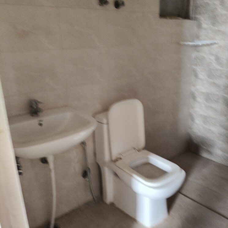 Bathroom, suncity-avenue-102 2 Bedroom 532 Sq.Ft. Apartment In Sector 102 Gurgaon 8923532