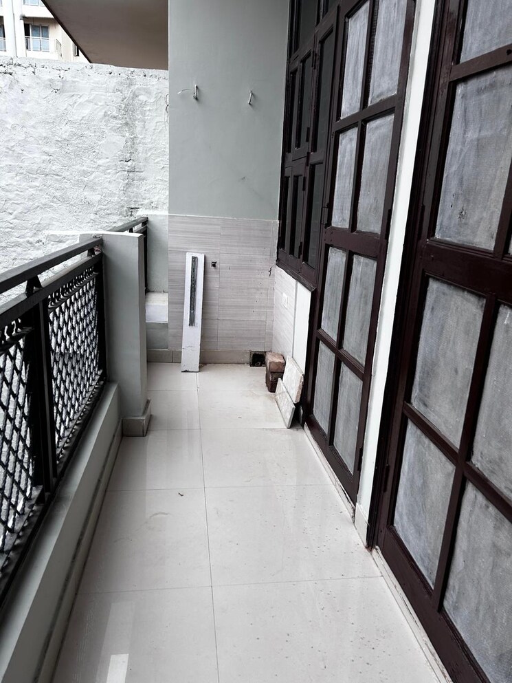 Balcony, ansal-plaza-sector-23 2 Bedroom 2700 Sq.Ft. Builder Floor In Sector 23 Gurgaon 8923541