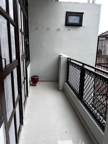 Balcony in 2 BHK Builder Floor at Ansal Plaza Sector-23, Sector 23 – for Rent
