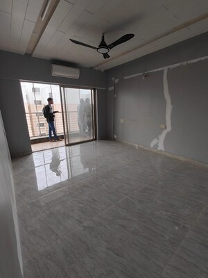 Master Bedroom in 2 BHK Apartment at Salarpuria H And M Royal, Kondhwa – for Sale