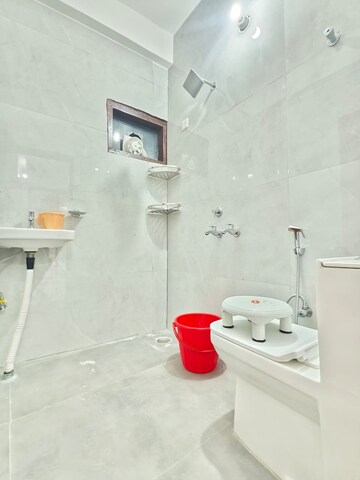 Bathroom in  Pg at Ansal Plaza Sector-23, Sector 23 – for Rent