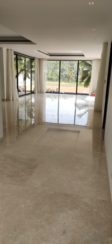 Room in 4 BHK Villa at Prestige Golfshire, Nandi Hills – for Rent
