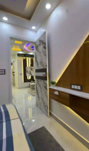 Staircase in 3.5 BHK Builder Floor at Mansarover Garden – for Rent