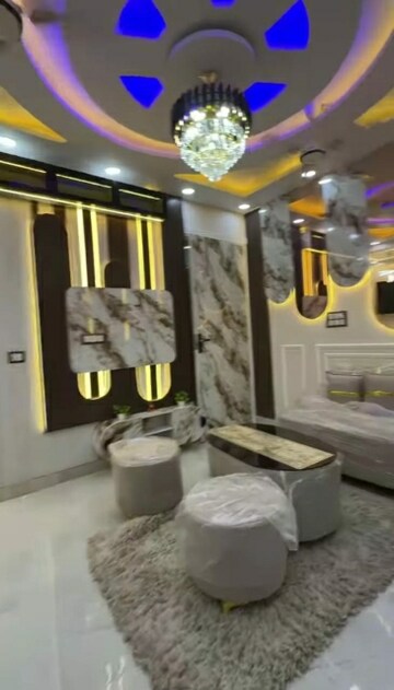 Gym in 3.5 BHK Builder Floor at Mansarover Garden – for Rent
