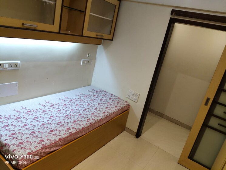 Bedroom, khar west 2.5 Bedroom 1400 Sq.Ft. Apartment In Khar West Mumbai 8923562