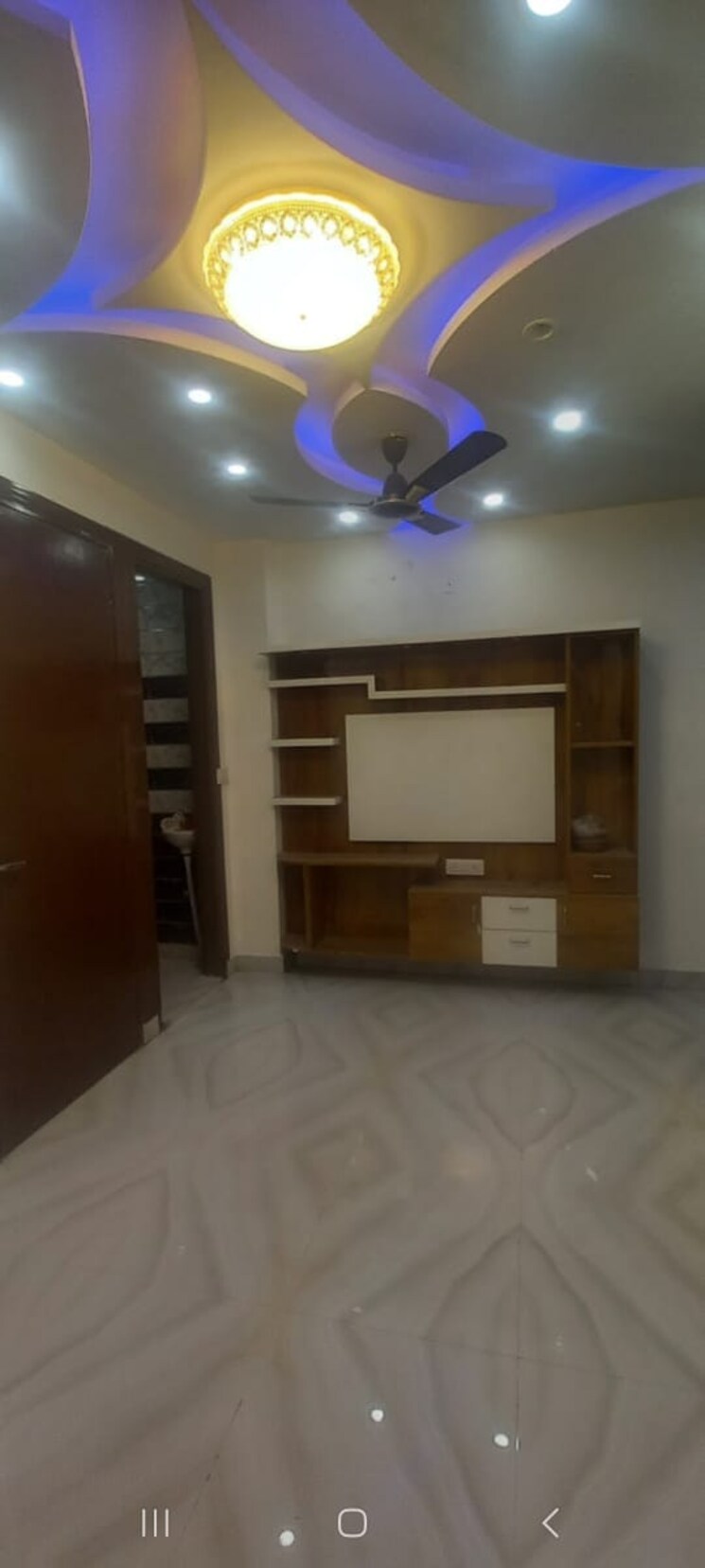 Room, uttam nagar 1.5 Bedroom 45 Sq.Yd. Builder Floor In Uttam Nagar Delhi 8923596