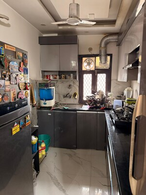 Master Bedroom in 3 BHK Builder Floor at Uttam Nagar – for Sale