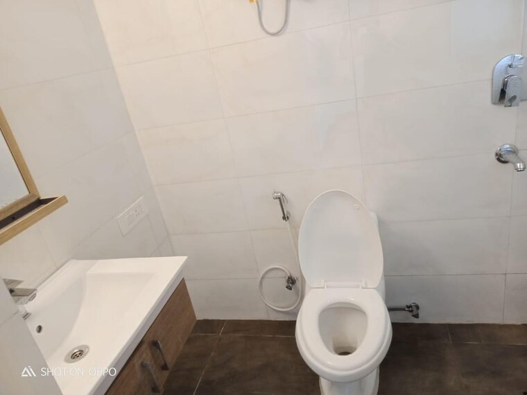 Bathroom, tulip-violet 3 Bedroom 1578 Sq.Ft. Apartment In Sector 69 Gurgaon 8923597