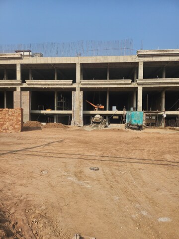  Showroom – Exterior View View at Ambala Highway - for Sale