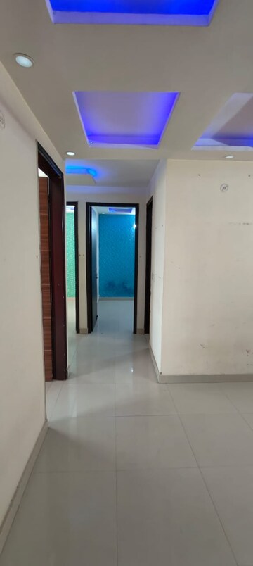 Building Lobby in 3 BHK Builder Floor at Vishwas Park – for Sale