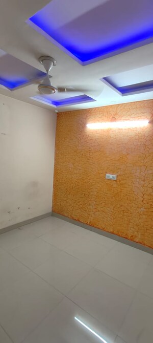 Room in 3 BHK Builder Floor at Vishwas Park – for Sale