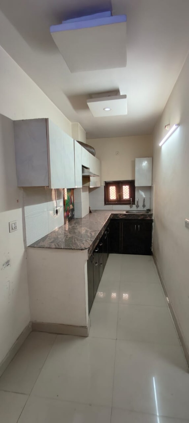 Kitchen, vishwas park 3 Bedroom 75 Sq.Yd. Builder Floor In Vishwas Park Delhi 8923608