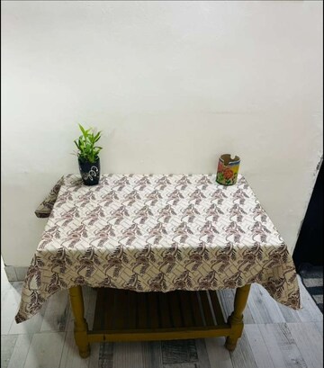 Bedroom in 2 BHK Builder Floor at Sector 44 – for Rent