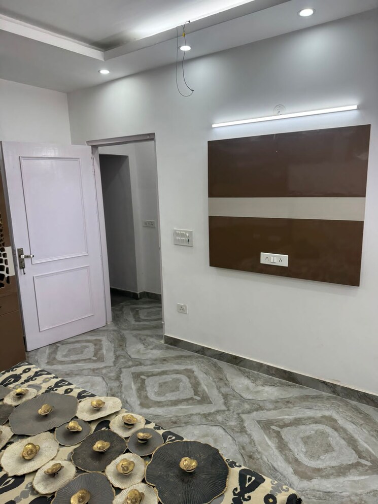 Bedroom, greater kailash i 3 Bedroom 208 Sq.Yd. Builder Floor In Greater Kailash I Delhi 8923635