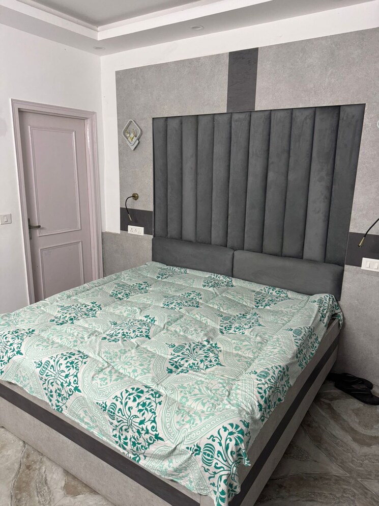 Bedroom, greater kailash i 3 Bedroom 208 Sq.Yd. Builder Floor In Greater Kailash I Delhi 8923635