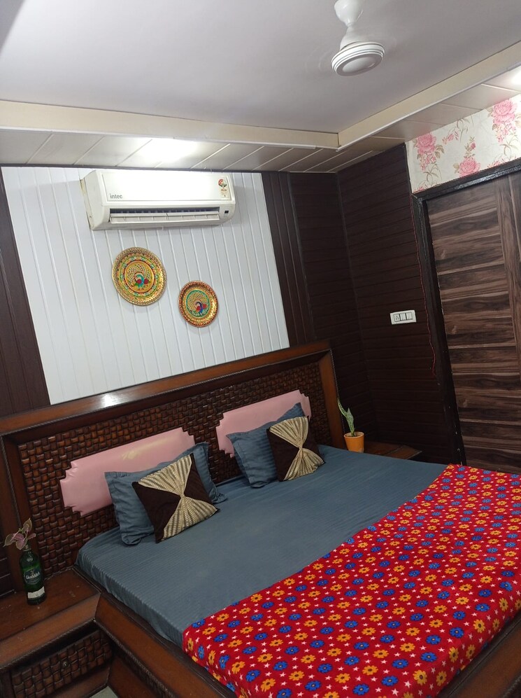 Bedroom, greater kailash i 1 Bedroom 1000 Sq.Ft. Builder Floor In Greater Kailash I Delhi 8923637