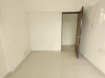Room in 2 BHK Apartment at Vrishi Complex, Ic Colony – for Rent