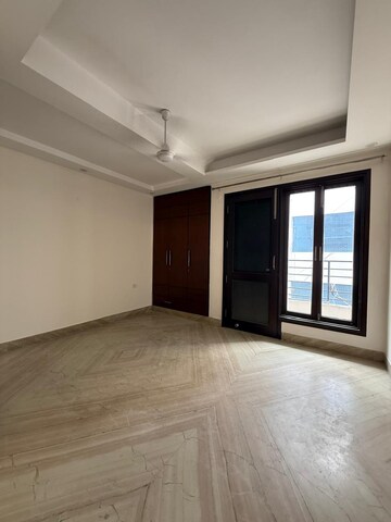 Room in 3 BHK Builder Floor at Kalkaji – for Rent