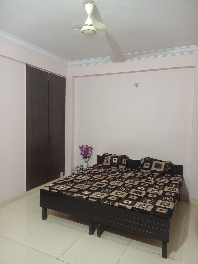 Cover Image, noida central Pg For Boys In Noida Central 8923641