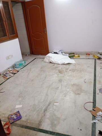 Bedroom in 1 BHK Builder Floor at Chittaranjan Park – for Rent