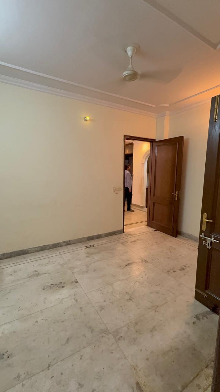 2 BHK Builder Floor For Rent in Kalkaji