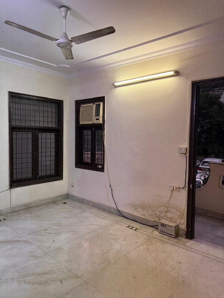 Room, kalkaji 2 Bedroom 1200 Sq.Ft. Builder Floor In Kalkaji Delhi 8923651