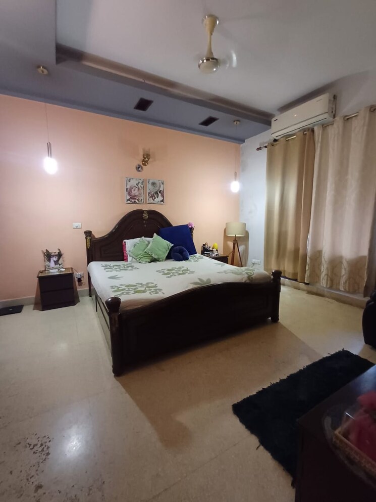 Bedroom, nehru enclave 2 Bedroom 1300 Sq.Ft. Builder Floor In Nehru Enclave Delhi 8923652