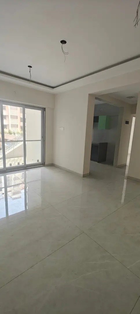 2 BHK Apartment For Rent in Kalpataru Radiance