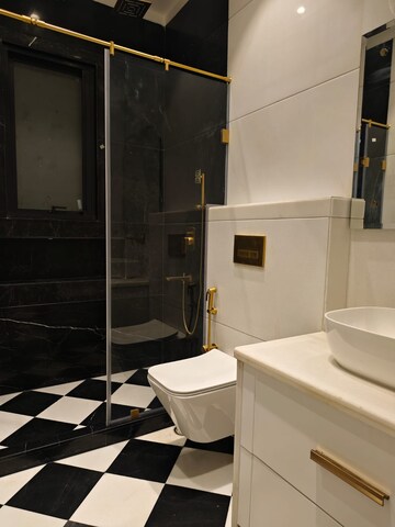 Bathroom in 3 BHK Builder Floor at Defence Colony – for Rent