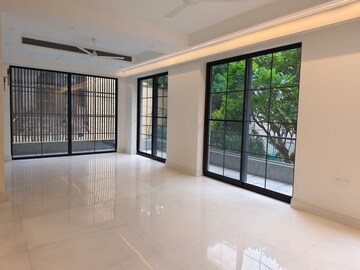 Living Room in 3 BHK Builder Floor at Defence Colony – for Rent