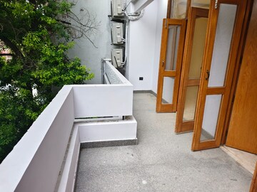 Balcony in 4 BHK Builder Floor at Defence Colony – for Rent