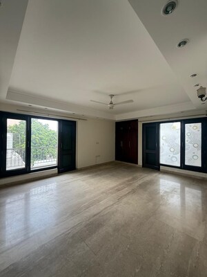6 BHK Builder Floor For Sale in Nehru Enclave