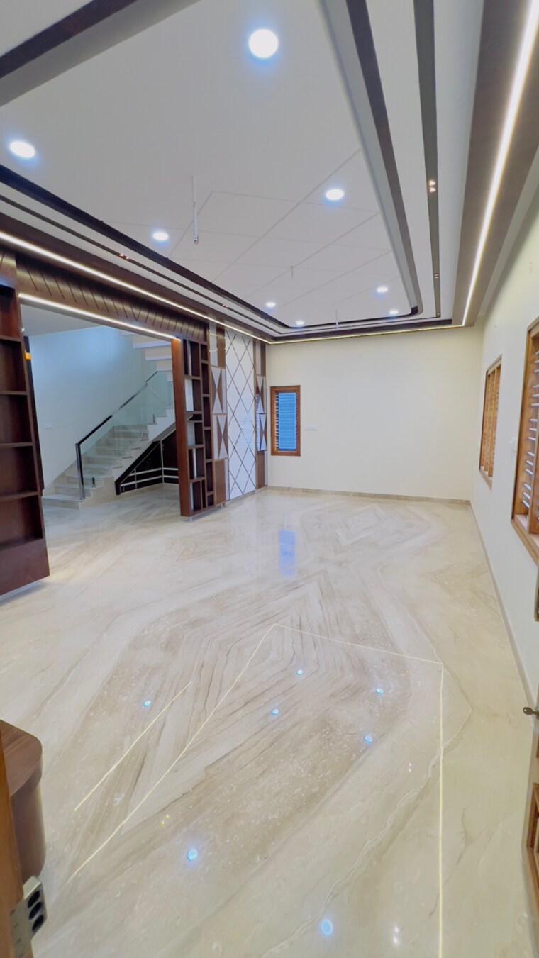 Room, banashankari 6th stage 5 Bedroom 5000 Sq.Ft. Independent House In Banashankari 6th Stage Bangalore 8923688