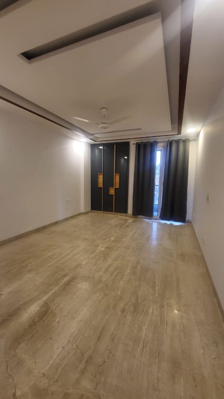 Room, greater kailash i 3 Bedroom 208 Sq.Yd. Builder Floor In Greater Kailash I Delhi 8923684