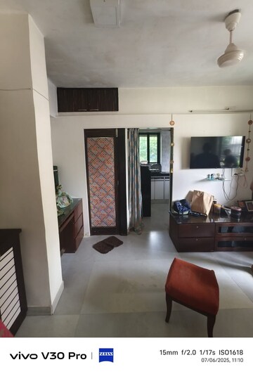 Parking in 1 BHK Apartment at Prabhat Residency Santacruz, Santacruz East – for Rent