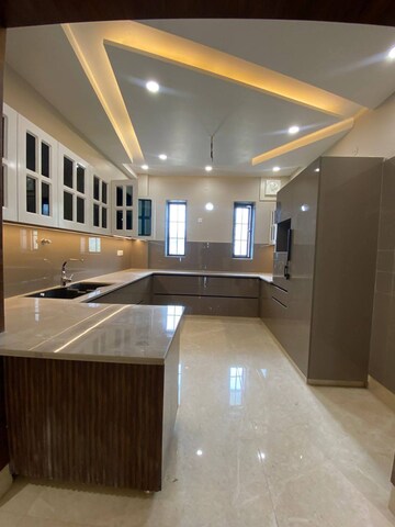 Kitchen in 3 BHK Builder Floor at Sector 85 – for Rent