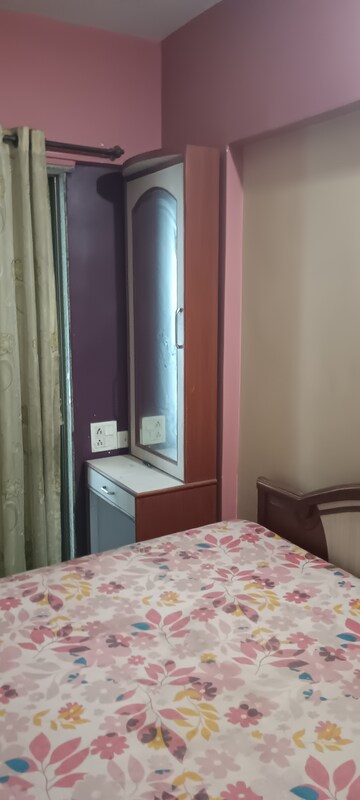 Bedroom in 3 BHK Apartment at Kalyan West – for Rent
