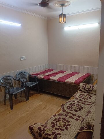 1 RK Apartment For Rent in Bihari Colony
