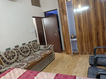 Living Room in 1 RK Apartment at Bihari Colony – for Rent