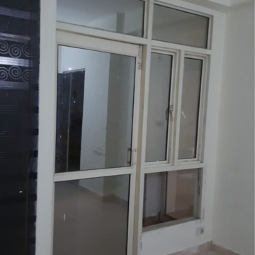 Building Lobby in 2 BHK Apartment at Supertech Czar Suites, Omicron I Greater Noida – for Rent
