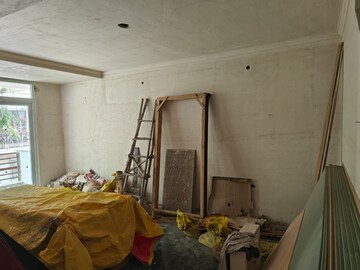 Living Room in 2 BHK Builder Floor at Dayanand Colony – for Rent