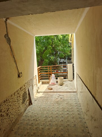 Balcony in 2 BHK Builder Floor at Dayanand Colony – for Rent