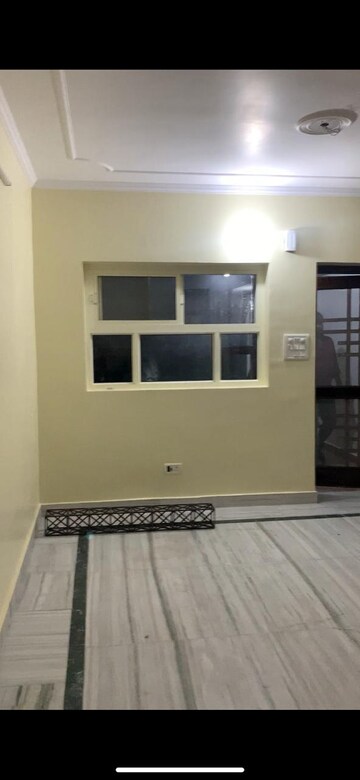 3 BHK Penthouse For Rent in Mahanagar