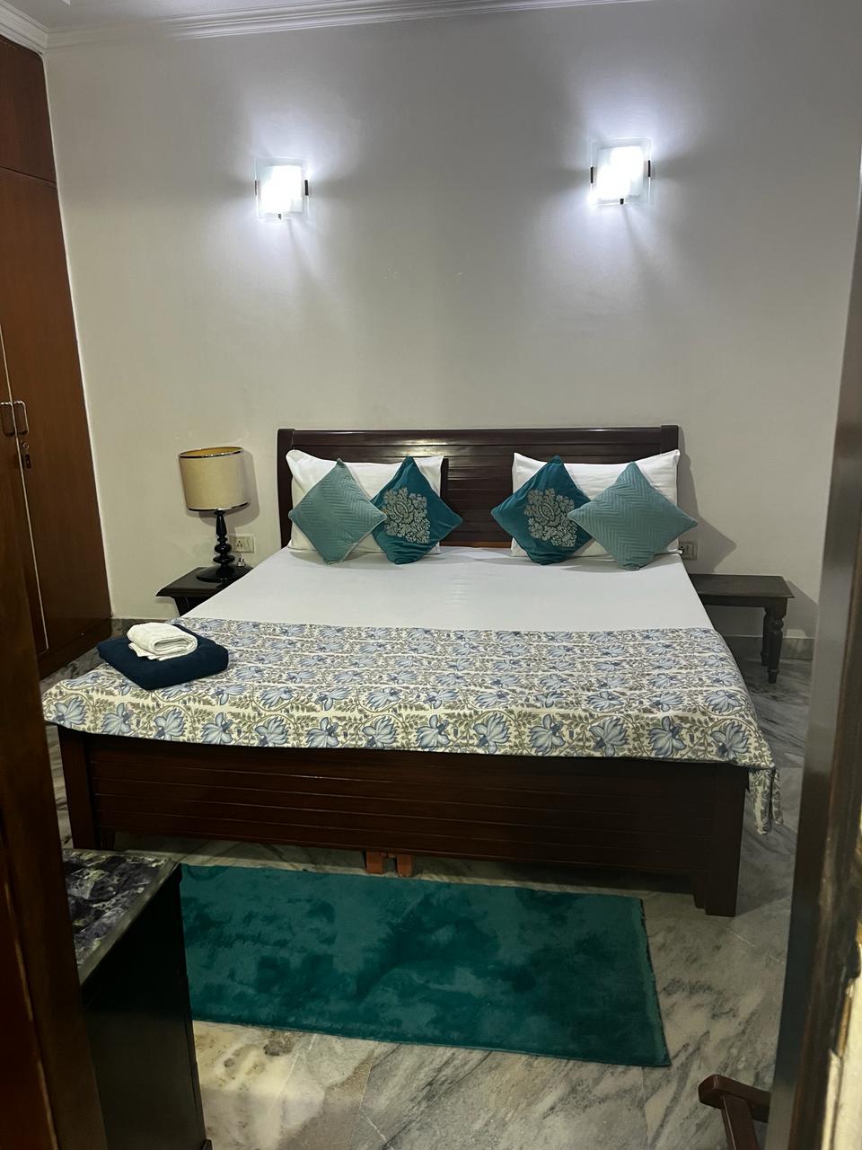 3 BHK + Pooja Room Builder Floor For Rent in Lajpat Nagar 4