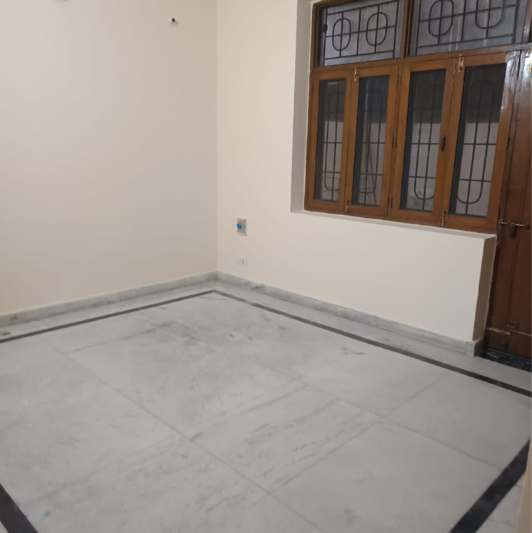 Room, delta ii greater noida 2 Bedroom 111 Sq.Mt. Builder Floor In Delta Ii Greater Noida Greater Noida 8923787