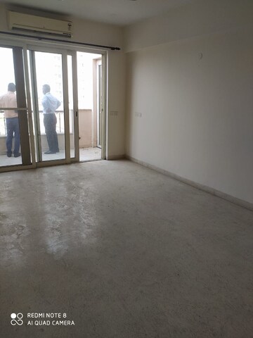 Room in 3 BHK Apartment at Jaypee Spa Court, Jaypee Greens – for Sale