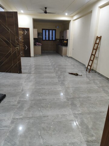 Room in 3 BHK Apartment at Tulip Orange, Sector 70 – for Rent